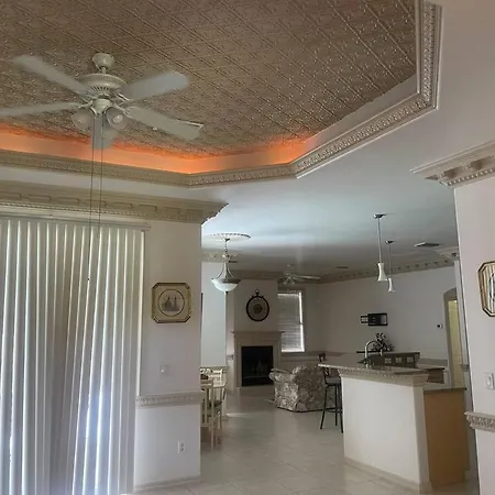 Villa Port Charlotte Palms-Pet Friendly, Heated Private Pool And Mini Orchard